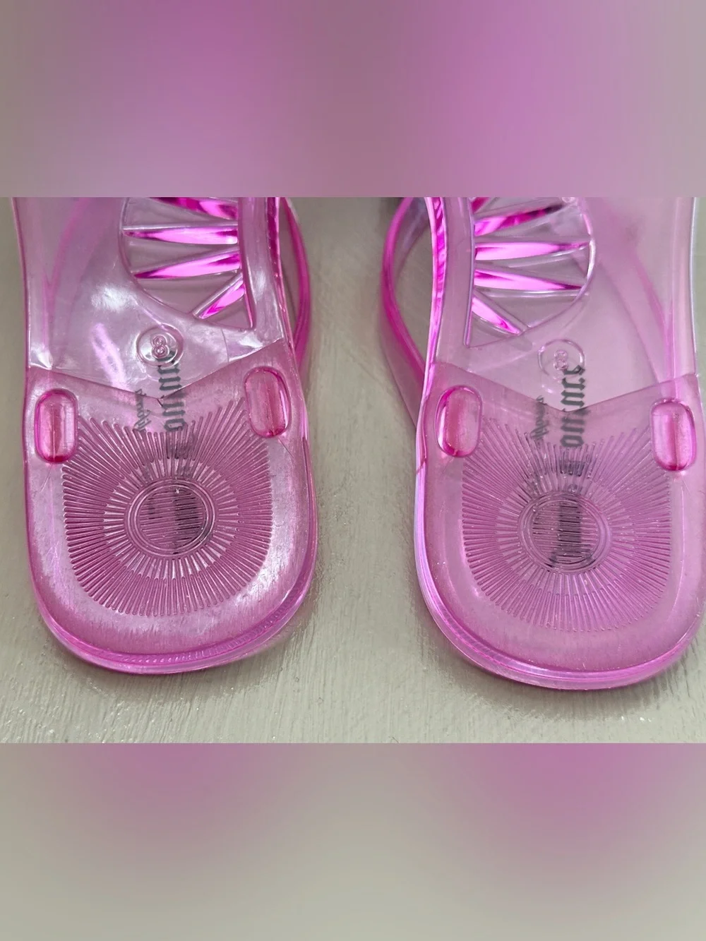 Juicy Couture Pink Jelly Flip Flops Rhinestone Bow Sandals Size 8 Y2K